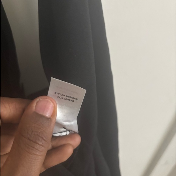 Athleta Stratus Il Tee Top Black 988022 Size L Long Sleeve - Picture 7 of 8